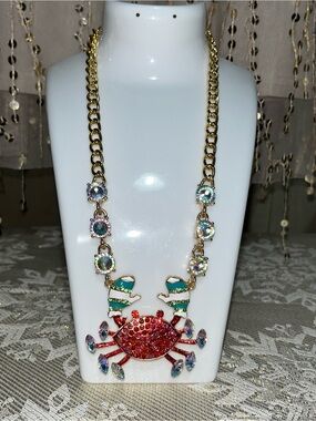Whimsical Rhinestone Crab Necklace NEW